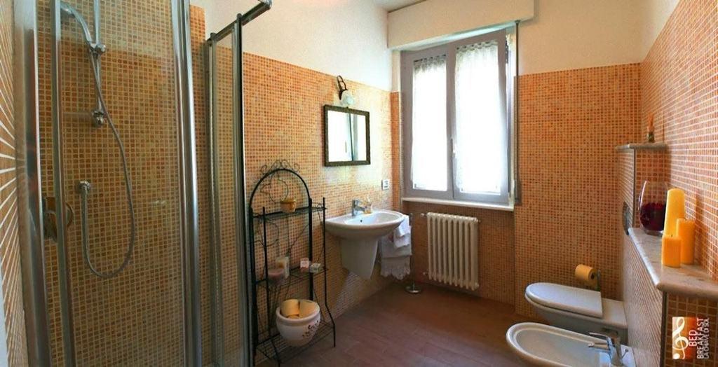 B&B La Chiave Di Sol โกโม ภายนอก รูปภาพ